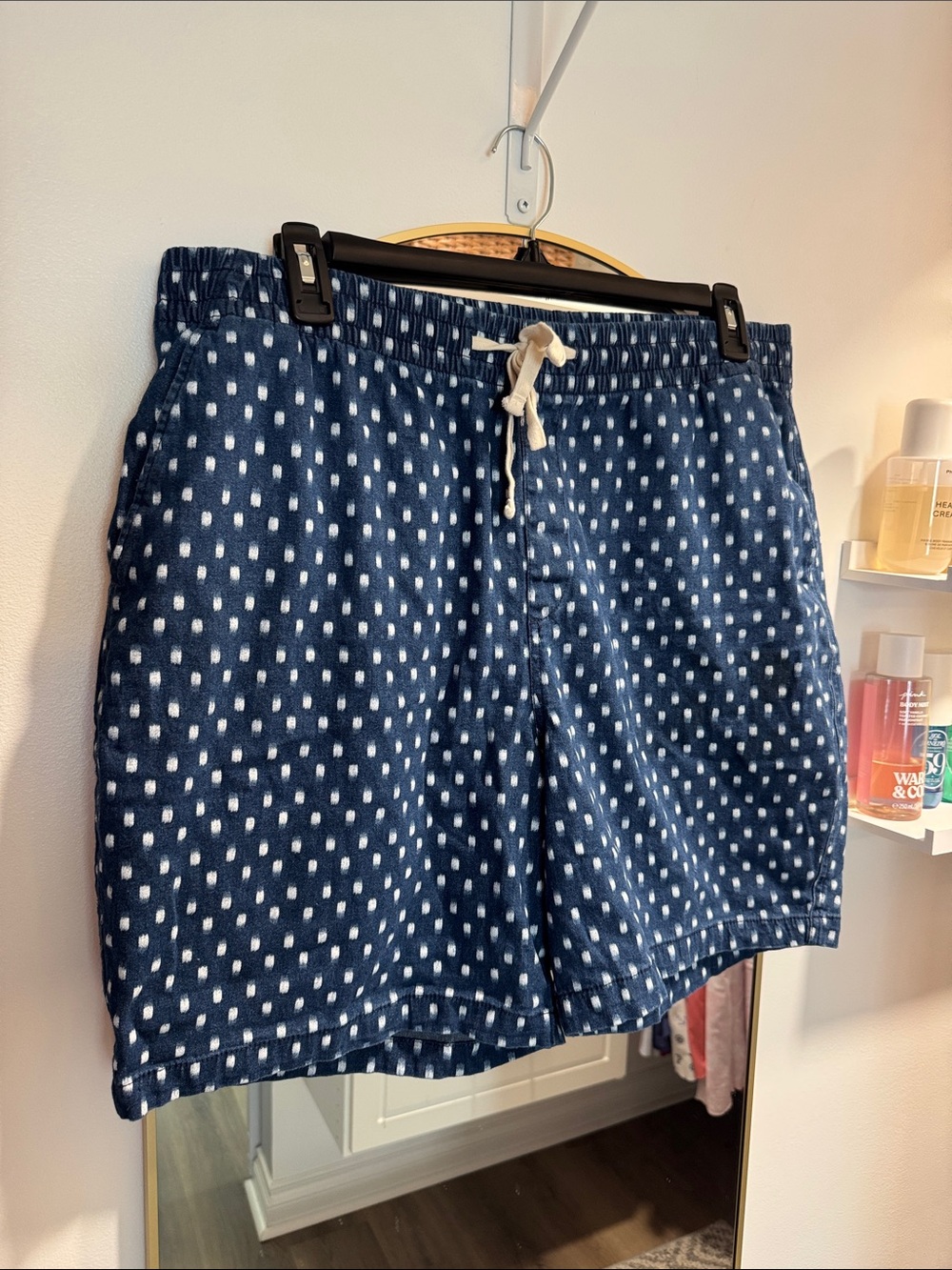 Men’s Old Navy Navy Blue Dot-Pattern Drawstring Shorts XL
